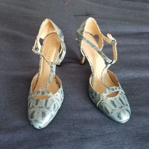 Beautiful blue Talbots pumps